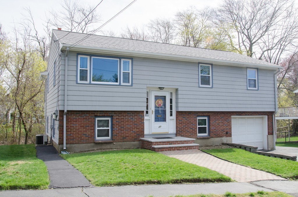 27 Maplewood Road Lynn, MA 01904 - Photo 1 of 23 Gallery Image 1