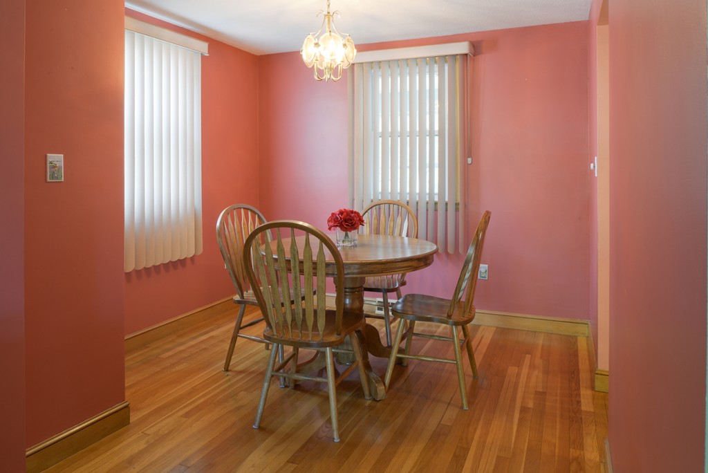 27 Maplewood Road Lynn, MA 01904 - Photo 7 of 23 Gallery Image 7