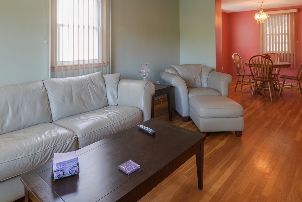 27 Maplewood Road Lynn, MA 01904 - Photo 9 of 23 Gallery Image 9