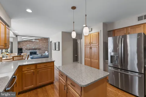 $852,600 | 20646 Hazelnut Court, Germantown, MD 20874
