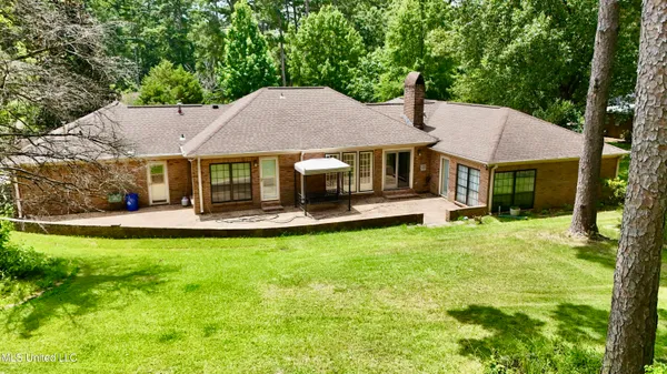 $349,000 | 307 Longwood Drive, Clinton, MS 39056