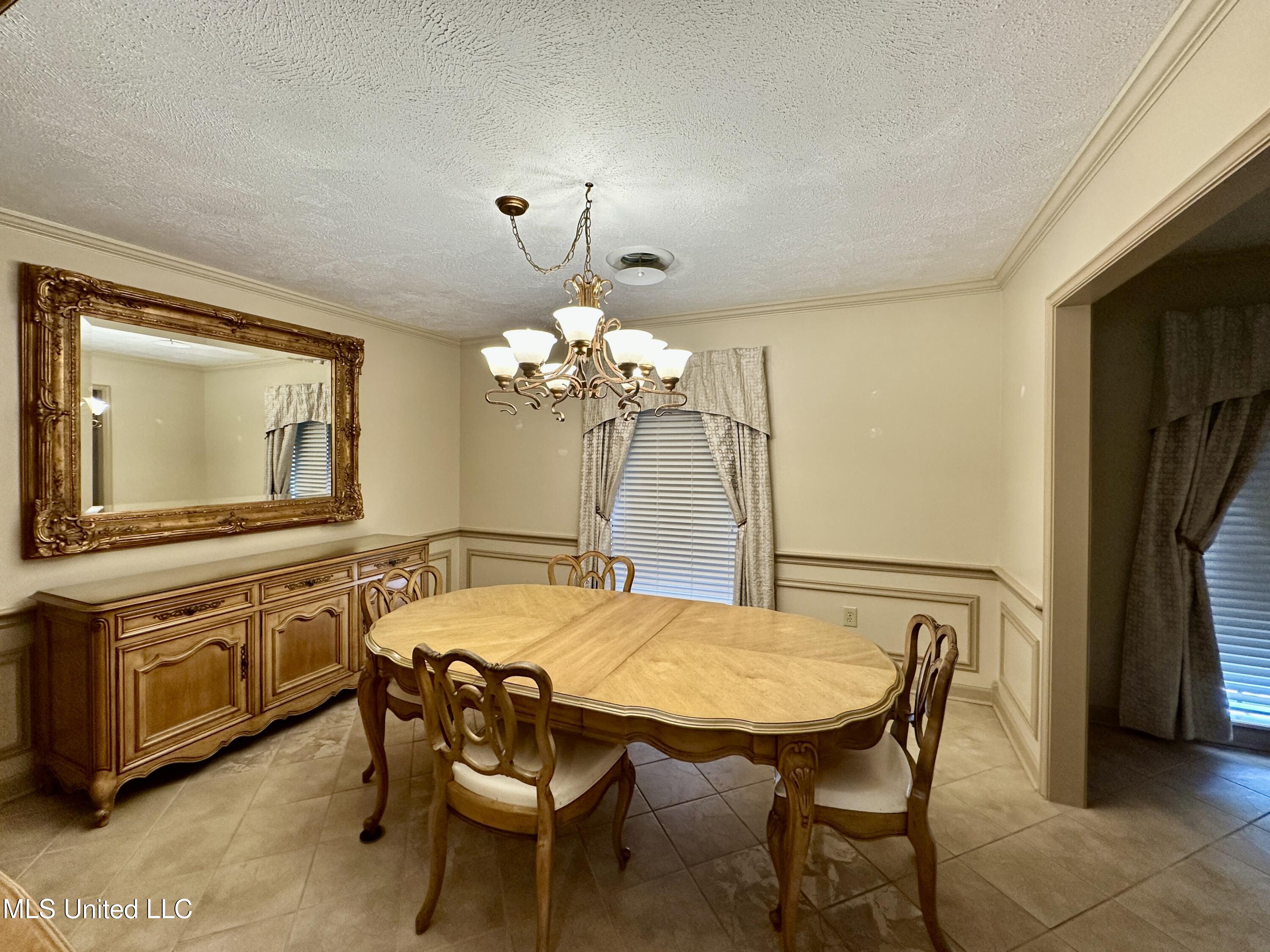 307 Longwood Drive Clinton, MS 39056 - Photo 7 of 27 Formal Dining
