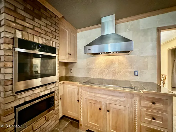 $349,000 | 307 Longwood Drive, Clinton, MS 39056