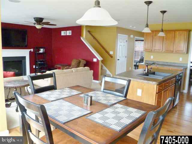 3271 Raintree Road York, PA 17404 - Photo 4 of 25 Gallery Image 4