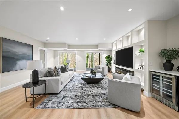 $1,625,000 | 250 Bruton Way Northeast, Atlanta, GA 30342