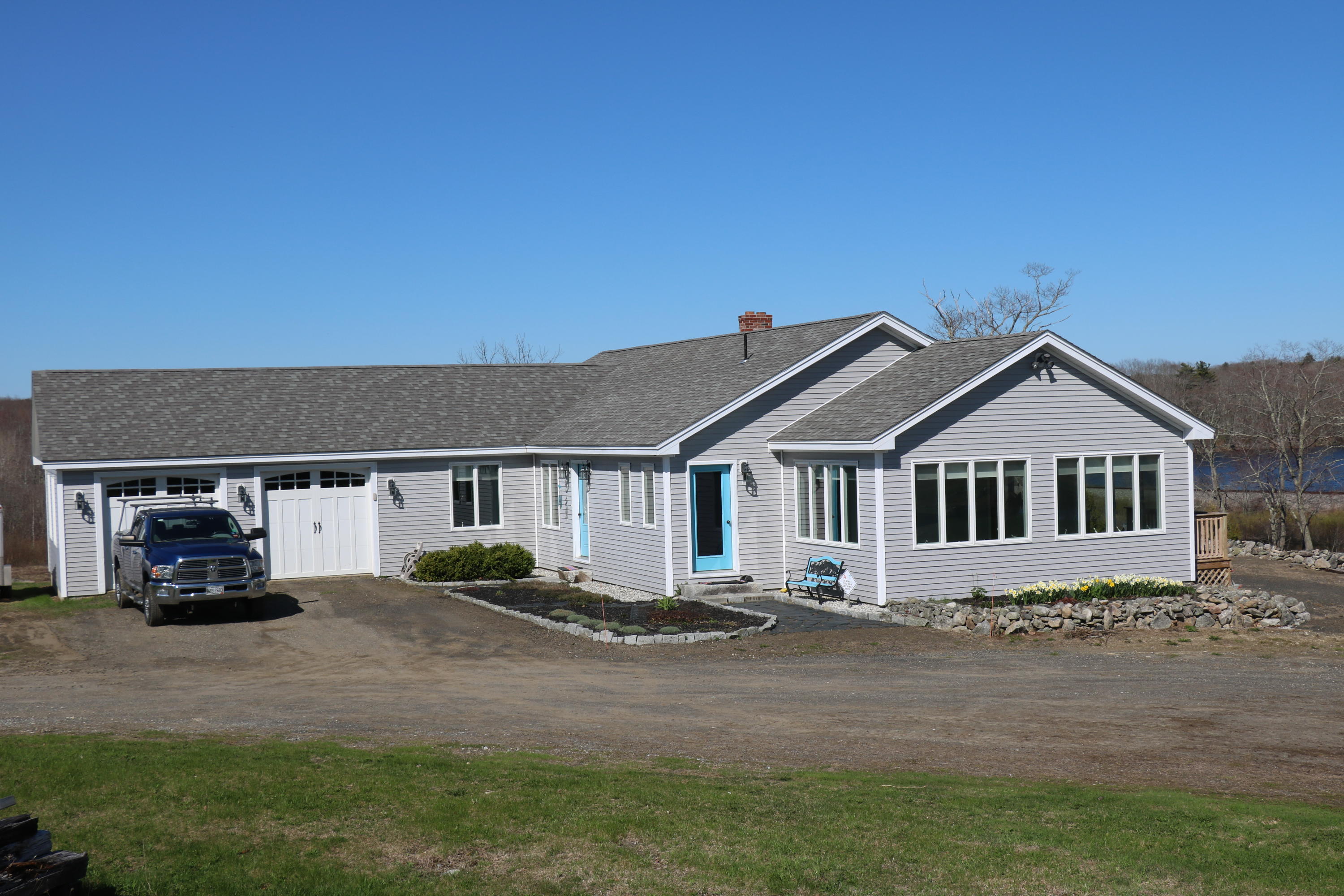 484 Goshen Road Waldoboro, ME 04572 - Photo 5 of 24 front with 2 car garage