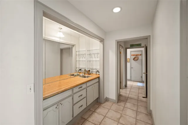 $725,000 | 20404 Doral Drive, Point Blank, TX 77364