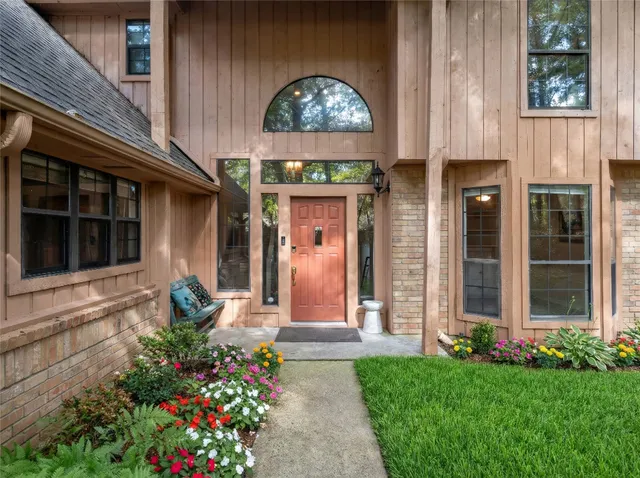 $725,000 | 20404 Doral Drive, Point Blank, TX 77364