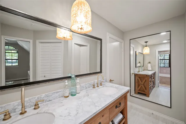 $725,000 | 20404 Doral Drive, Point Blank, TX 77364