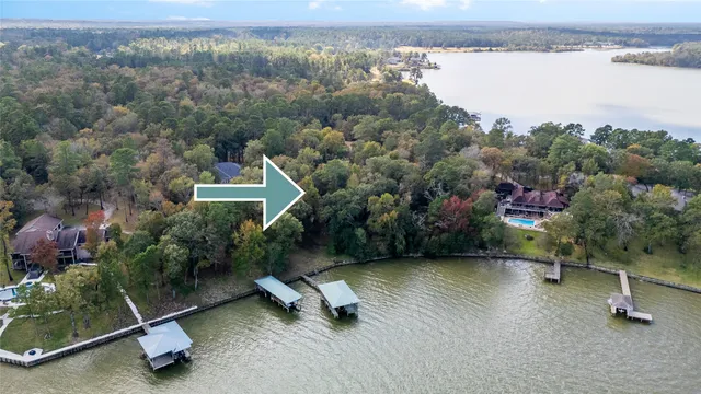 $725,000 | 20404 Doral Drive, Point Blank, TX 77364