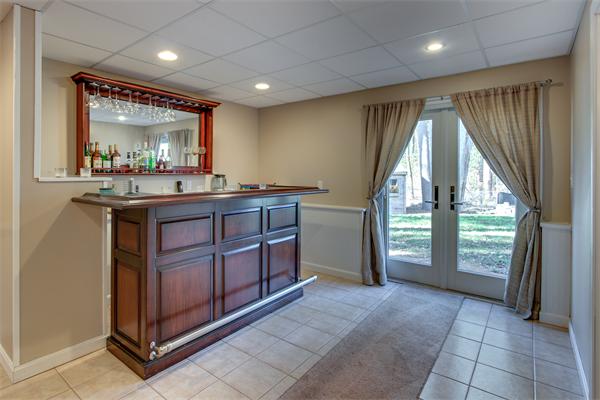103 Wilmington Road Burlington, MA 01803 - Photo 20 of 26 Gallery Image 20