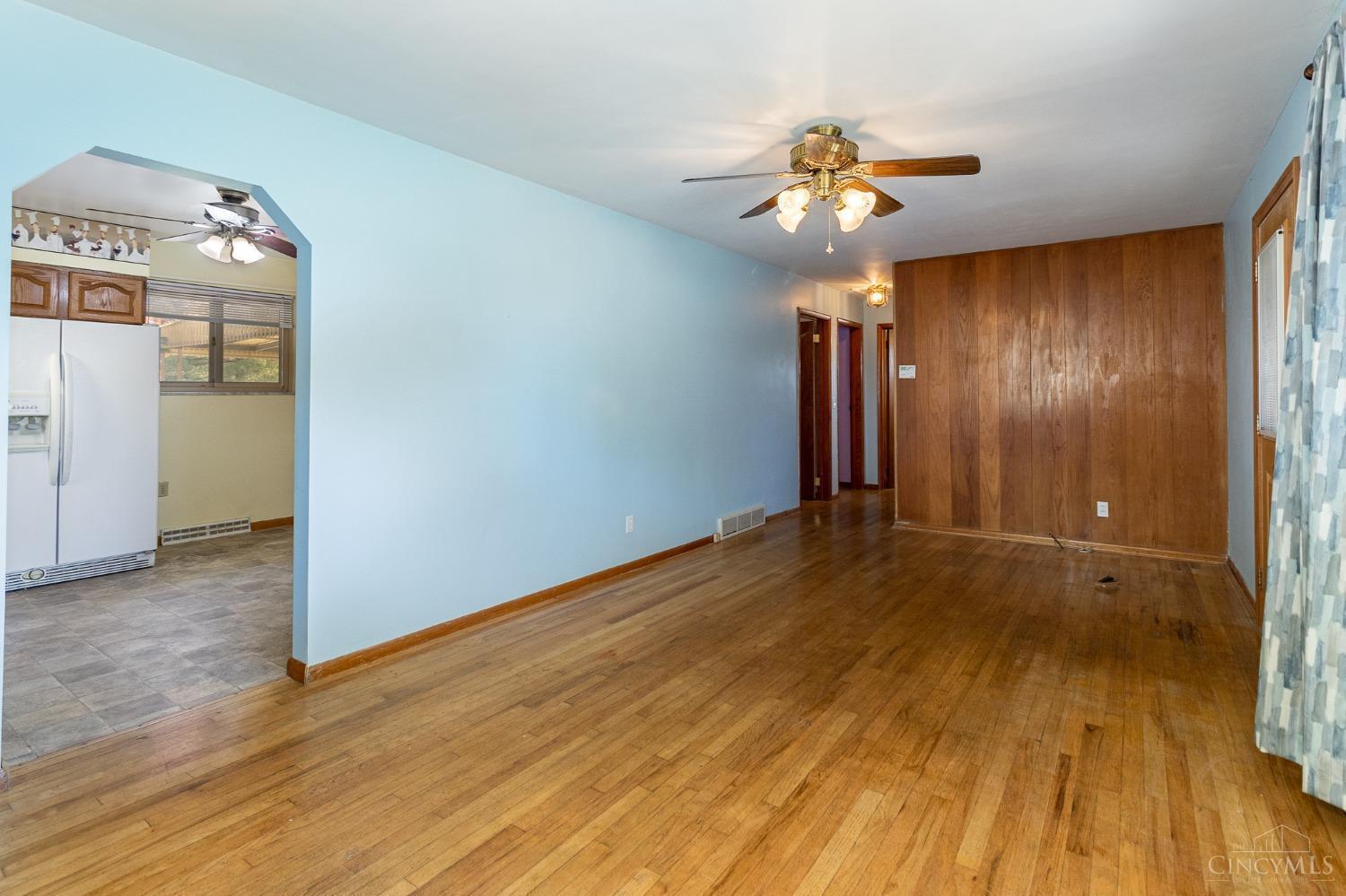 6048 Snyder Road Cincinnati, OH 45247 - Photo 23 of 25