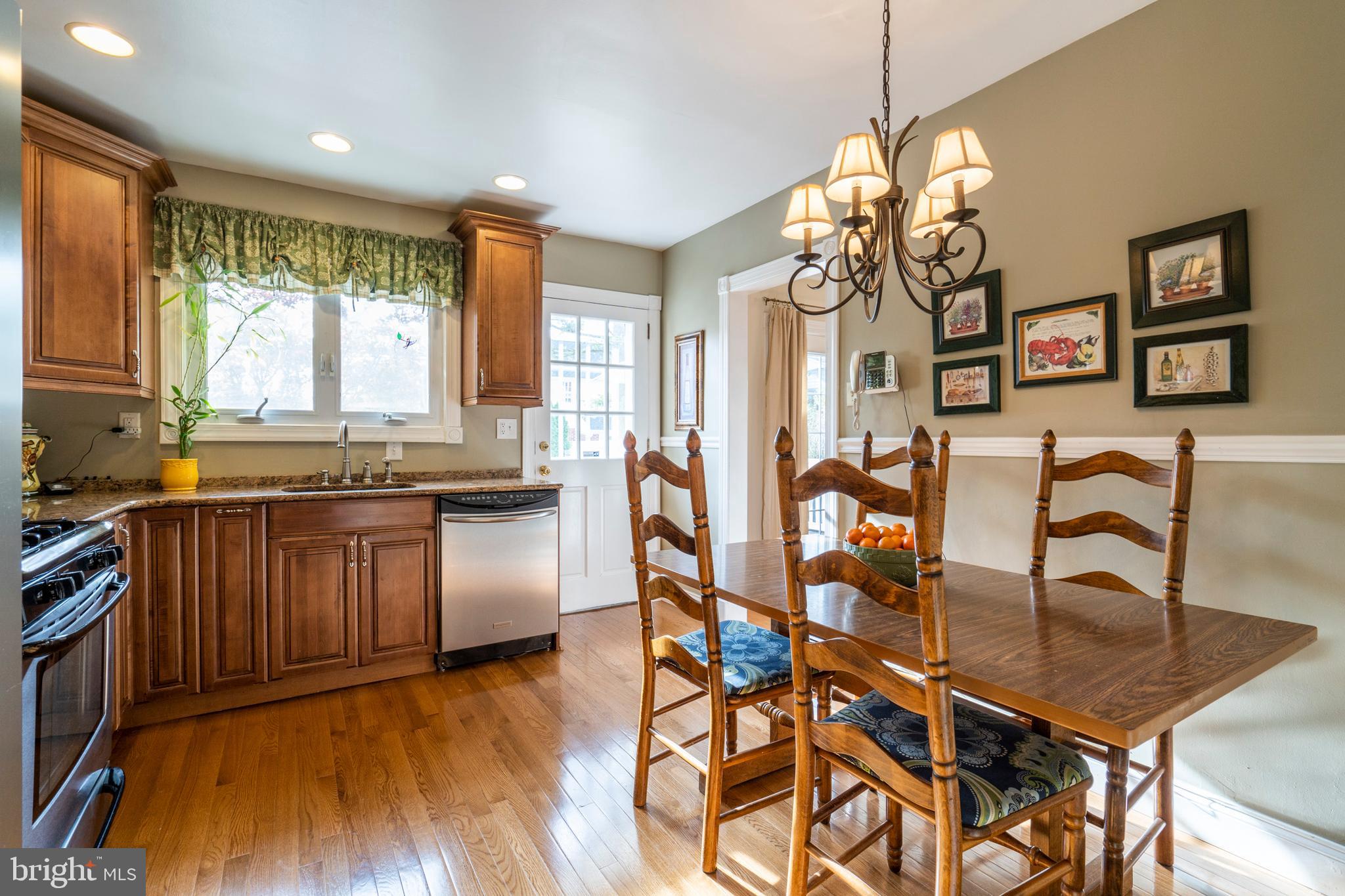 117 Whitemarsh Road Ardmore, PA 19003 - Photo 13 of 38