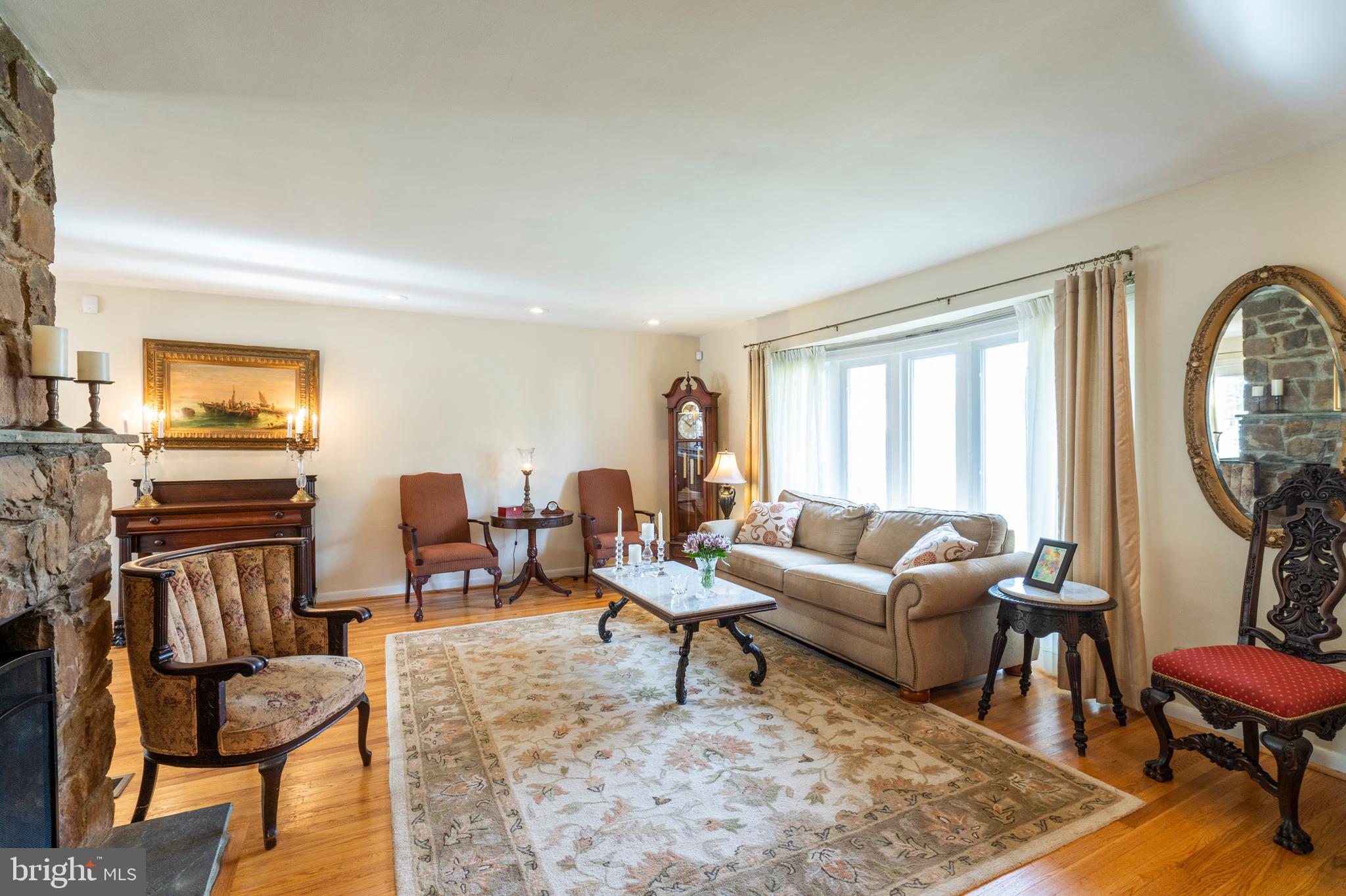 117 Whitemarsh Road Ardmore, PA 19003 - Photo 6 of 38