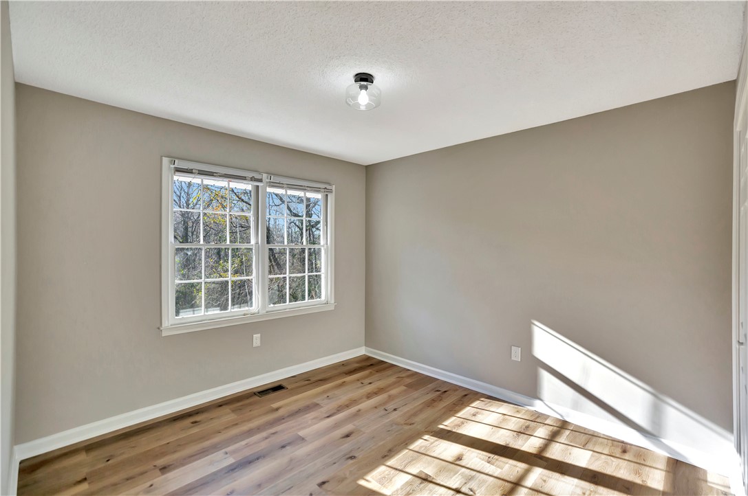 115 Roberts Drive Anderson, SC 29621 - Photo 14 of 29 Gallery Image 14
