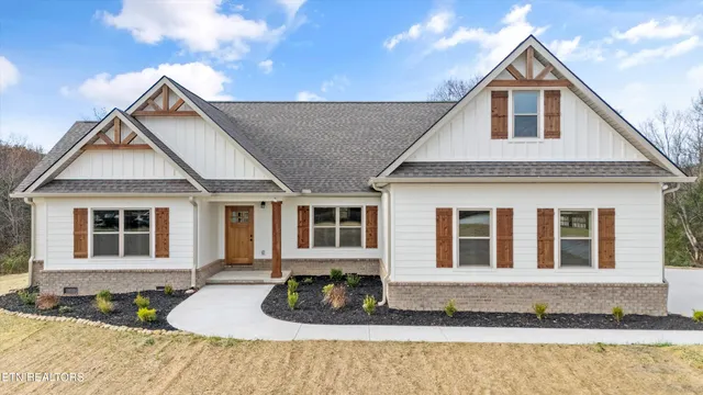 $589,900 | 205 Duval Street, Niota, TN 37826