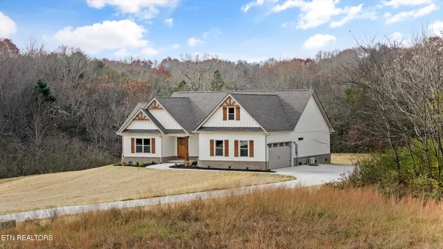 $589,900 | 205 Duval Street, Niota, TN 37826