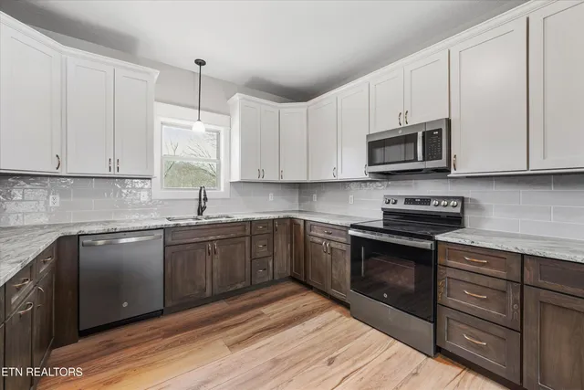 $589,900 | 205 Duval Street, Niota, TN 37826