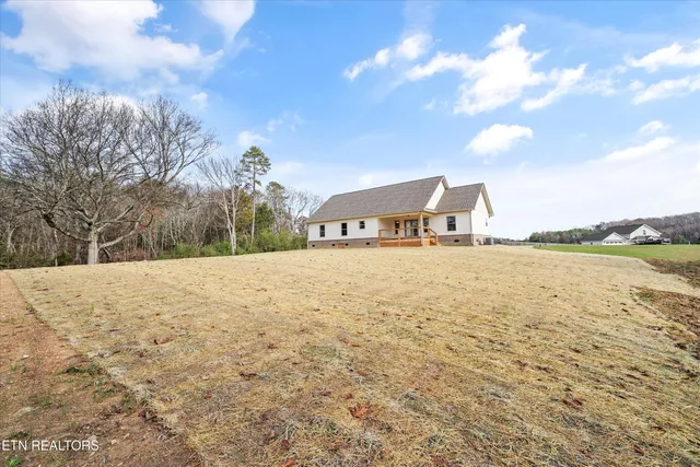 $589,900 | 205 Duval Street, Niota, TN 37826