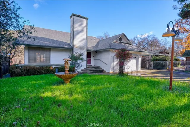 $349,000 | 17730 Pomo Trail, Clearlake Oaks, CA 95423