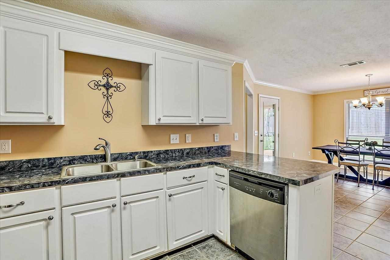 667 Parker Place Brandon, MS 39042 - Photo 12 of 31 Photo 13