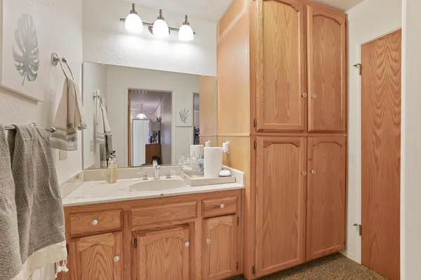 $749,900 | 38443 Red Leaf Lane, Shaver Lake, CA 93664