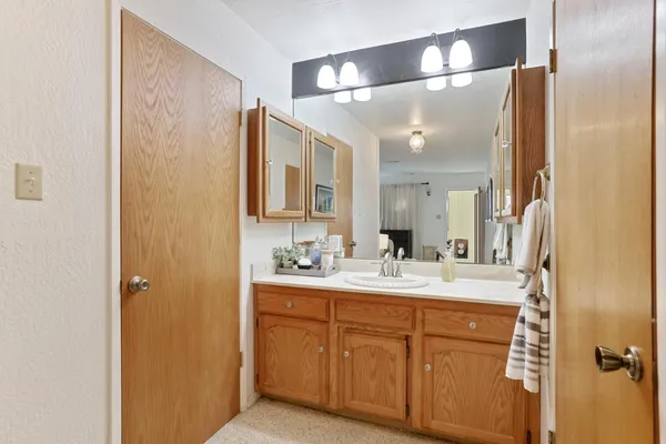 $749,900 | 38443 Red Leaf Lane, Shaver Lake, CA 93664