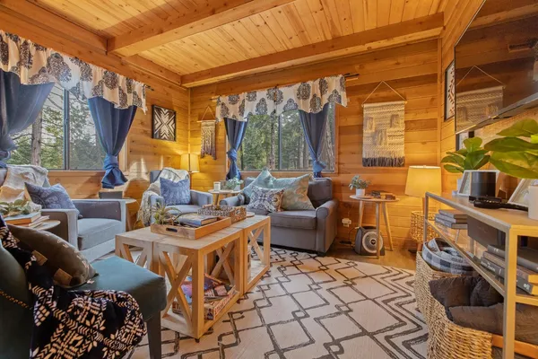 $749,900 | 38443 Red Leaf Lane, Shaver Lake, CA 93664