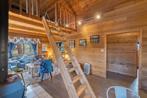 $749,900 | 38443 Red Leaf Lane, Shaver Lake, CA 93664