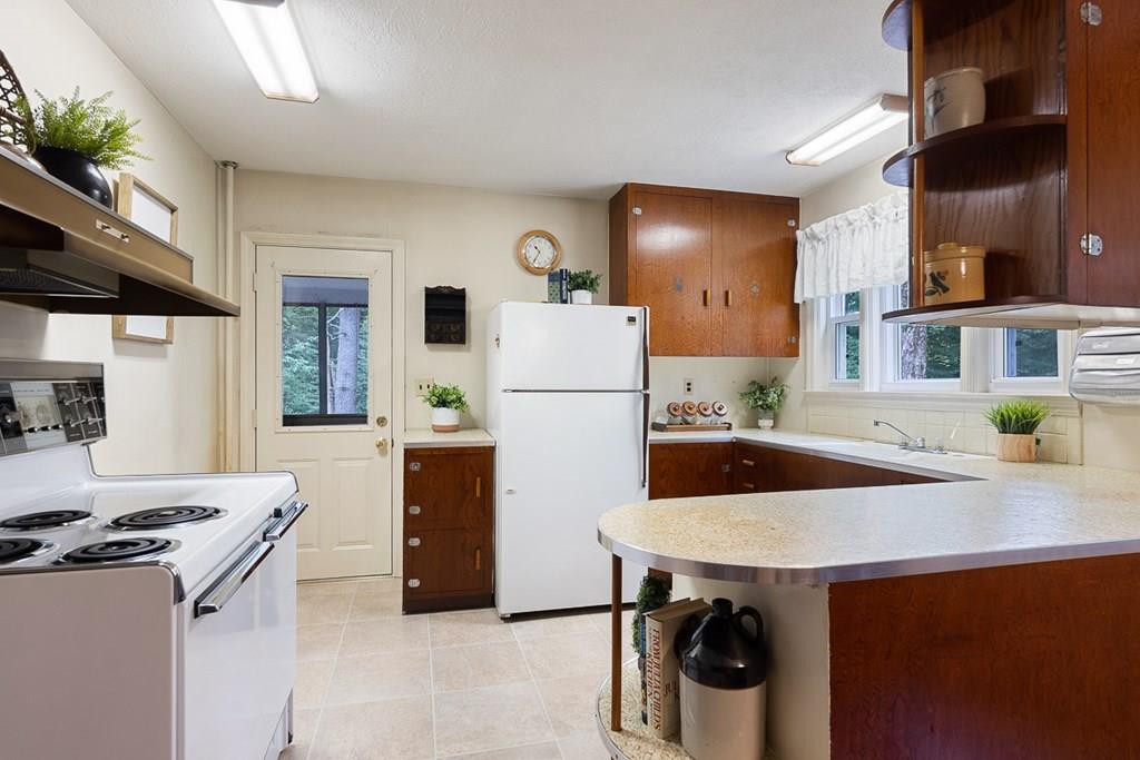 50 Winchendon Road Templeton, MA 01436 - Photo 6 of 29 Gallery Image 6