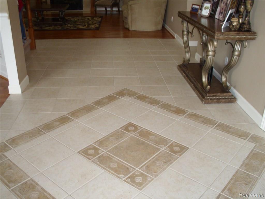 3303 Hazelton Avenue Rochester, MI 48307 - Photo 6 of 53 DSCI5627.JPG