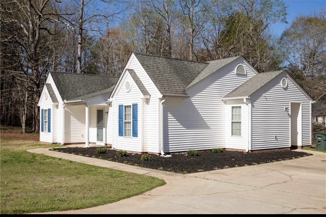 419 Burns Mill Road West Union, SC 29696 - Photo 6 of 7 Gallery Image 6