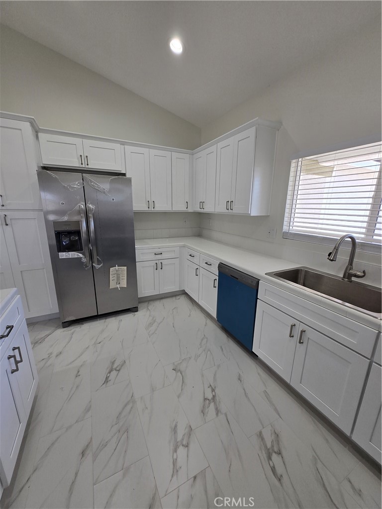 7784 Chanticleer Road Highland, CA 92346 - Photo 10 of 24