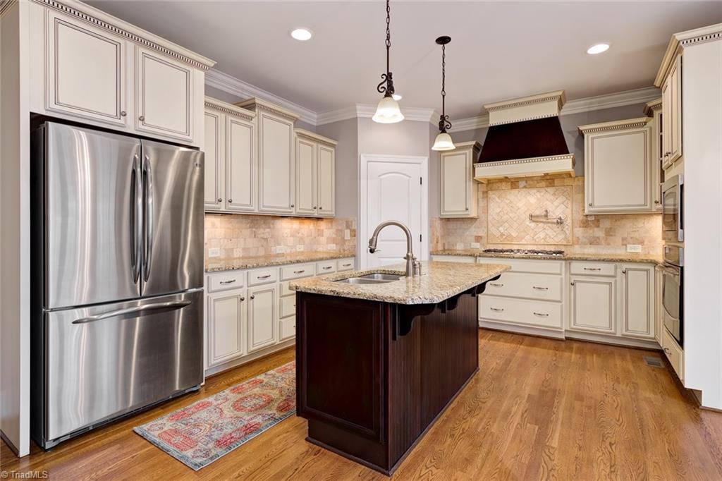 5811 Bison Drive Oak Ridge, NC 27310 - Photo 4 of 30