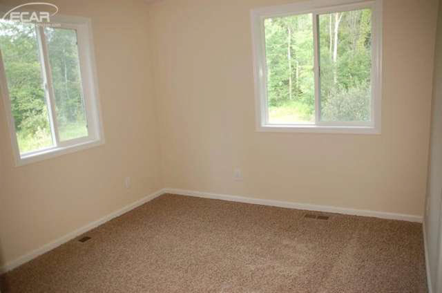 10359 Elms Road Montrose, MI 48457 - Photo 8 of 20 20444043-7.JPG