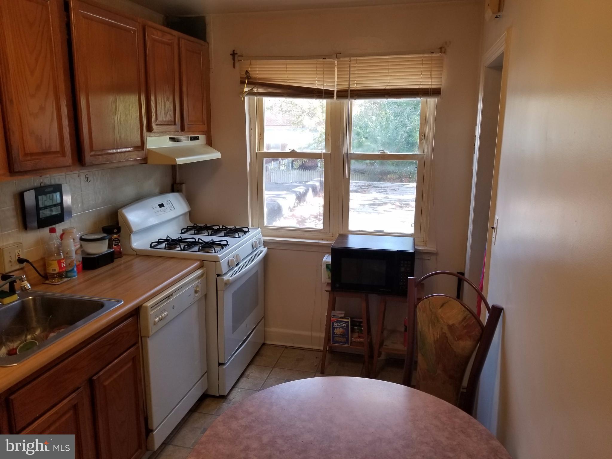 8525 Chestnut Oak Road Parkville, MD 21234 - Photo 9 of 30 1st floor apartment