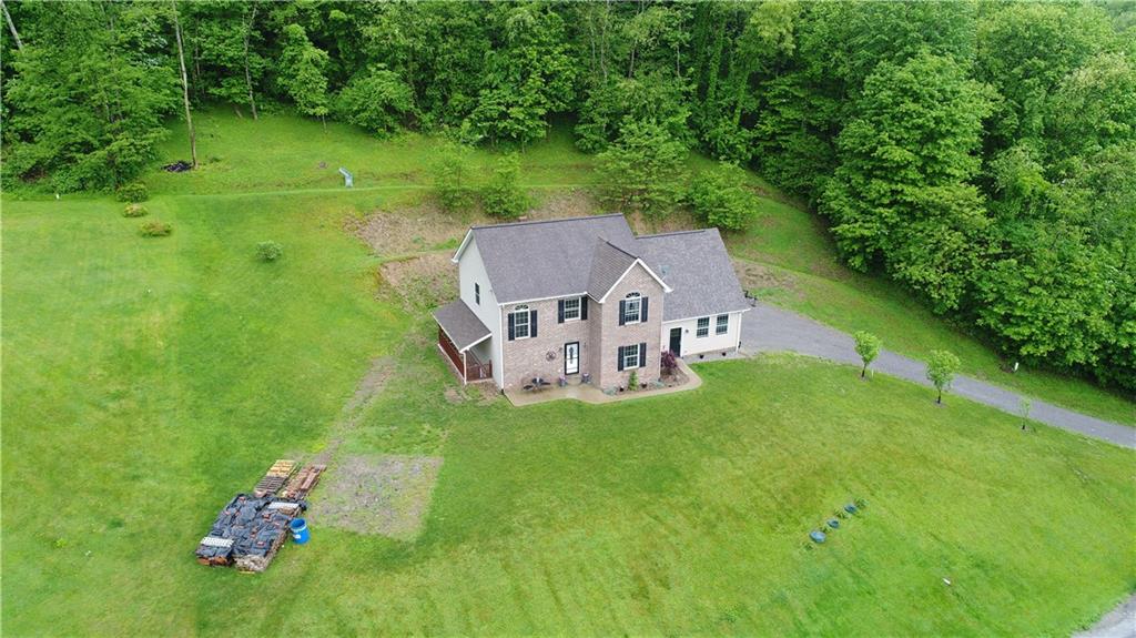 569 Leeper Road Georgetown, PA 15043 - Photo 2 of 25