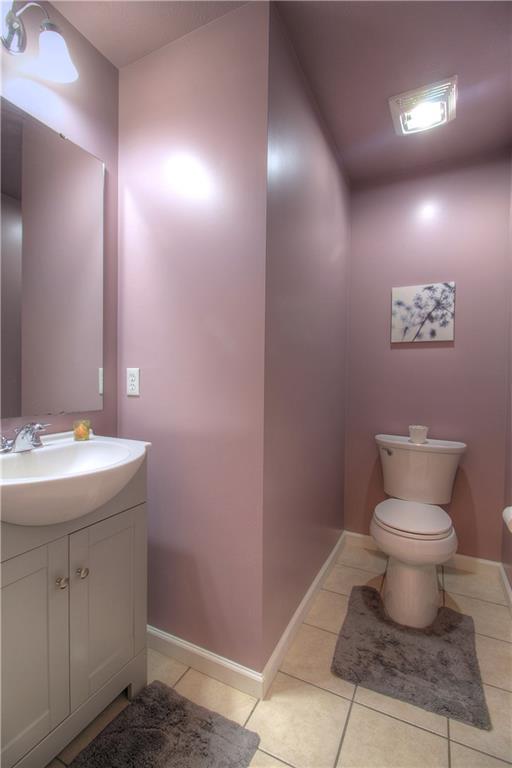 569 Leeper Road Georgetown, PA 15043 - Photo 11 of 25 First floor bath!