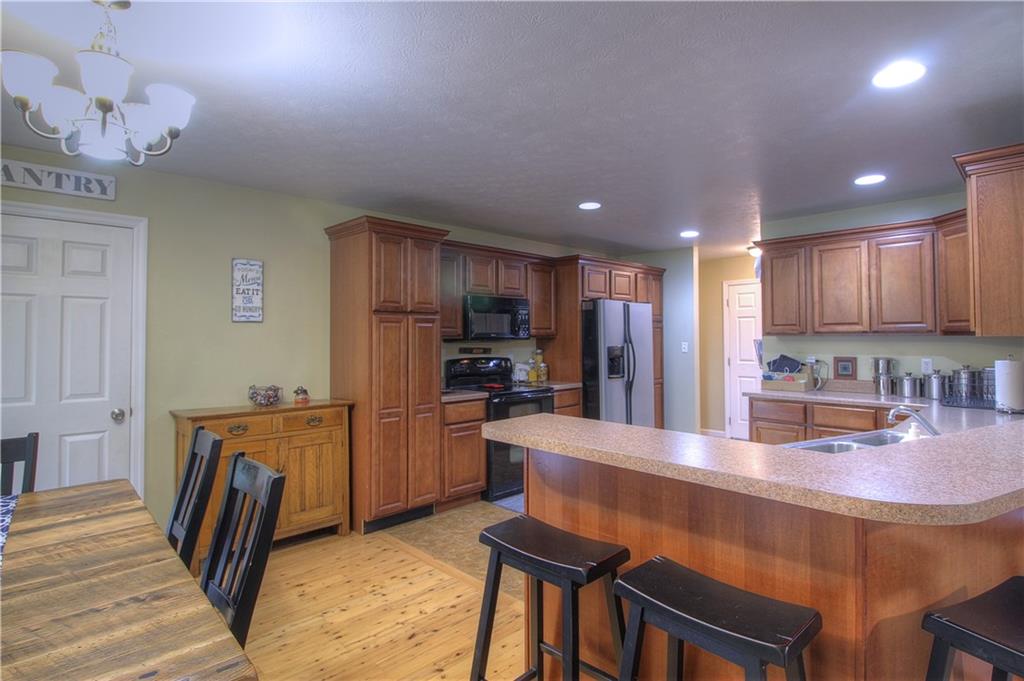 569 Leeper Road Georgetown, PA 15043 - Photo 6 of 25