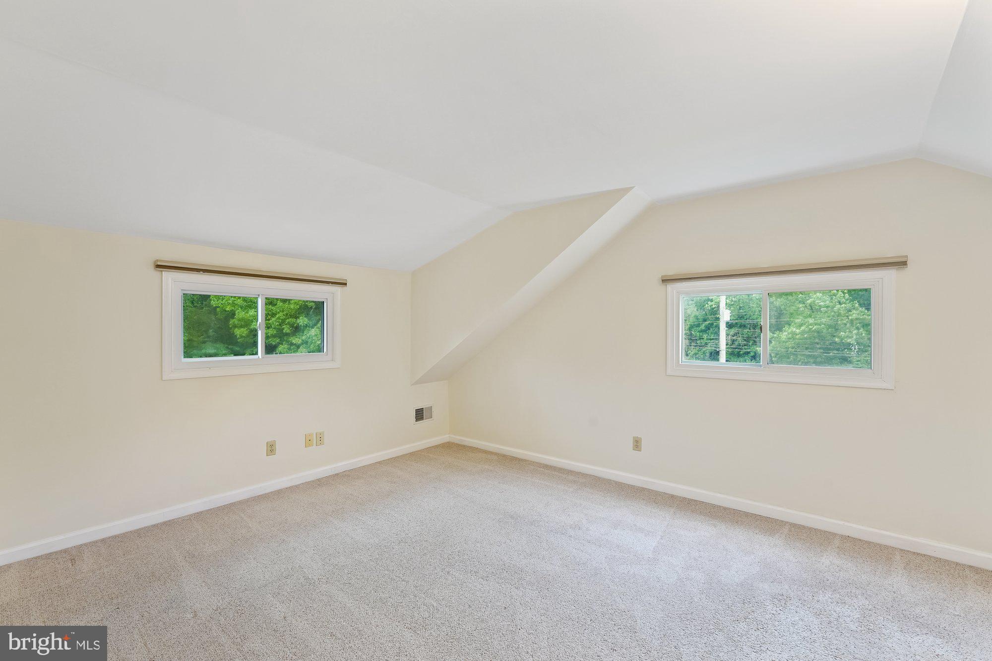 1914 Shipley Road Wilmington, DE 19803 - Photo 16 of 21 Spacious bedroom upstairs