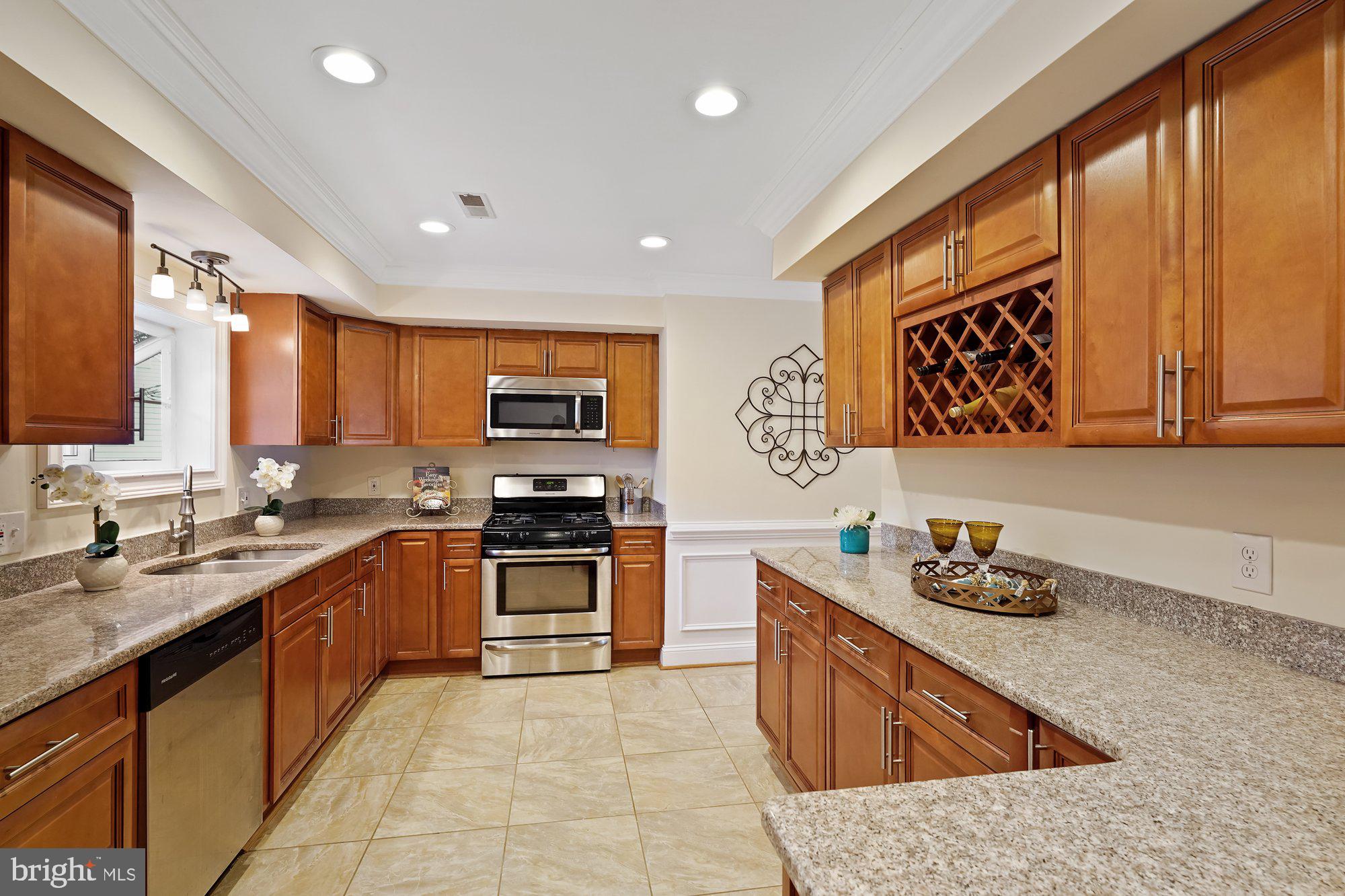 1914 Shipley Road Wilmington, DE 19803 - Photo 7 of 21 Beautiful updated & open kitchen