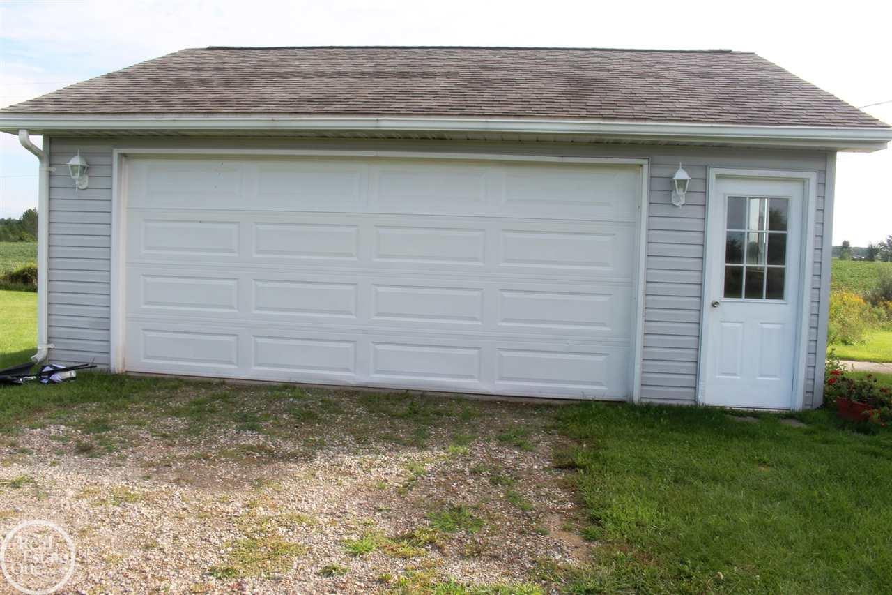 7906 Wildcat Road Croswell, MI 48422 - Photo 9 of 28