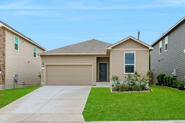 $1,875 | 11502 Lemonmint Parkway, San Antonio, TX 78245