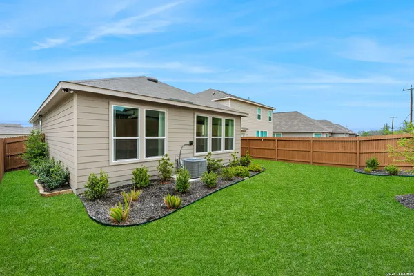 $1,875 | 11502 Lemonmint Parkway, San Antonio, TX 78245