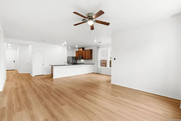 $1,875 | 11502 Lemonmint Parkway, San Antonio, TX 78245