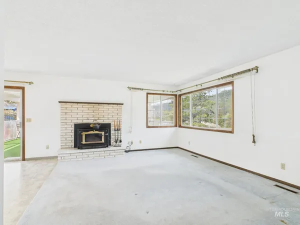 $385,000 | 12686 Laqa Avenue, Orofino, ID 83544