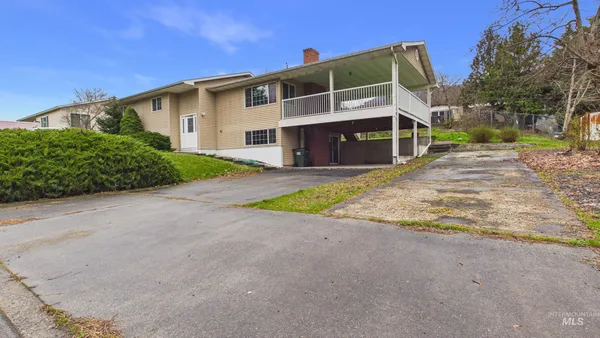 $385,000 | 12686 Laqa Avenue, Orofino, ID 83544