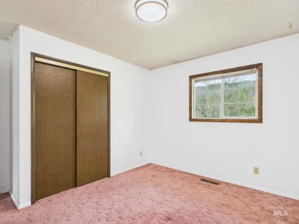 $385,000 | 12686 Laqa Avenue, Orofino, ID 83544