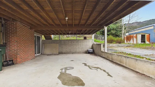 $385,000 | 12686 Laqa Avenue, Orofino, ID 83544