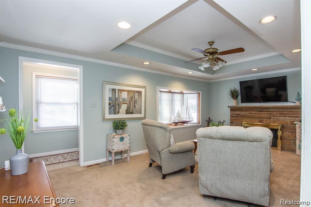 3464 McClure Road Troy, MI 48084 - Photo 15 of 43 Living Room View 1